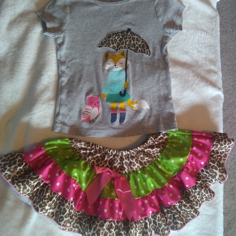 Carter's Cheetah print outfit 3T to 4T